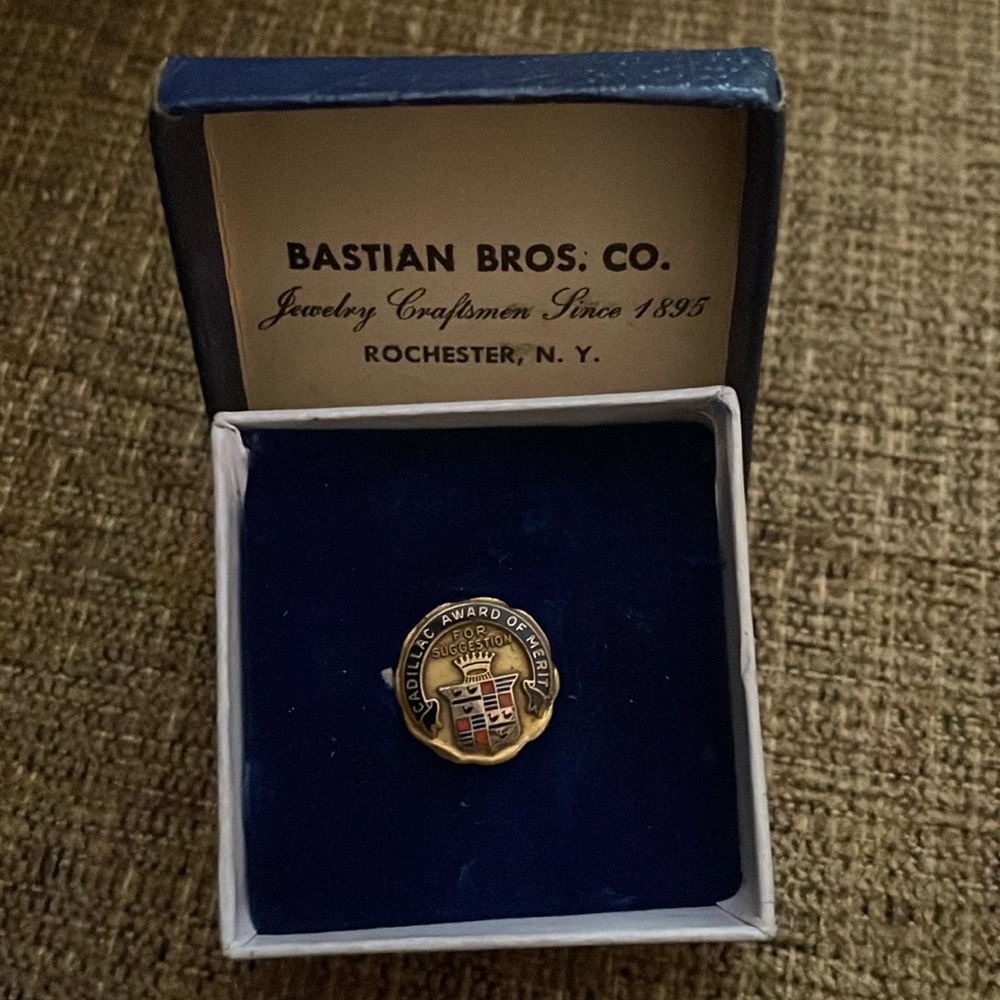 Vintage Cadillac Award 10k gold pin